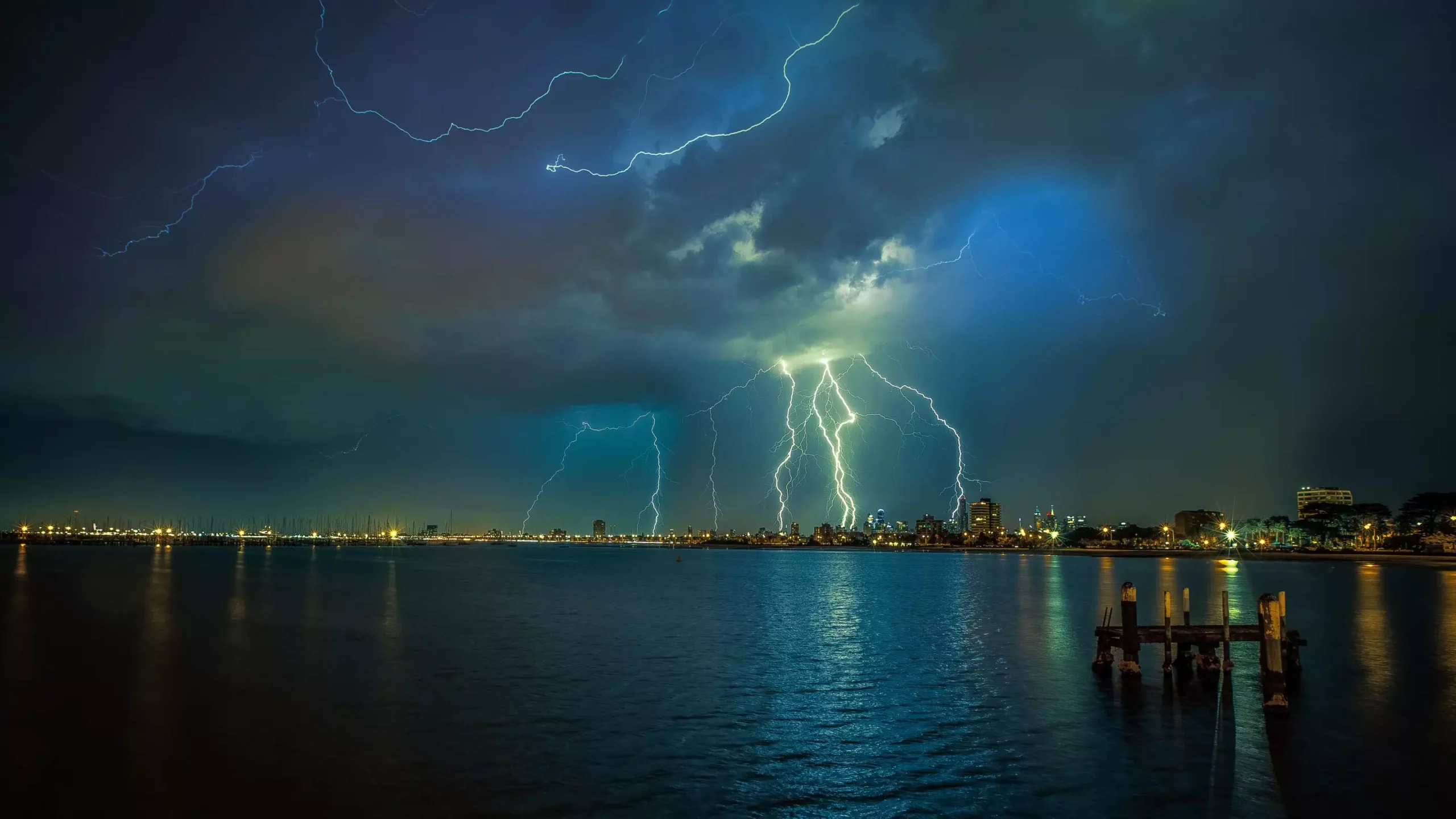 The Surprising Impact of Air Pollution on Thunderstorm Intensity