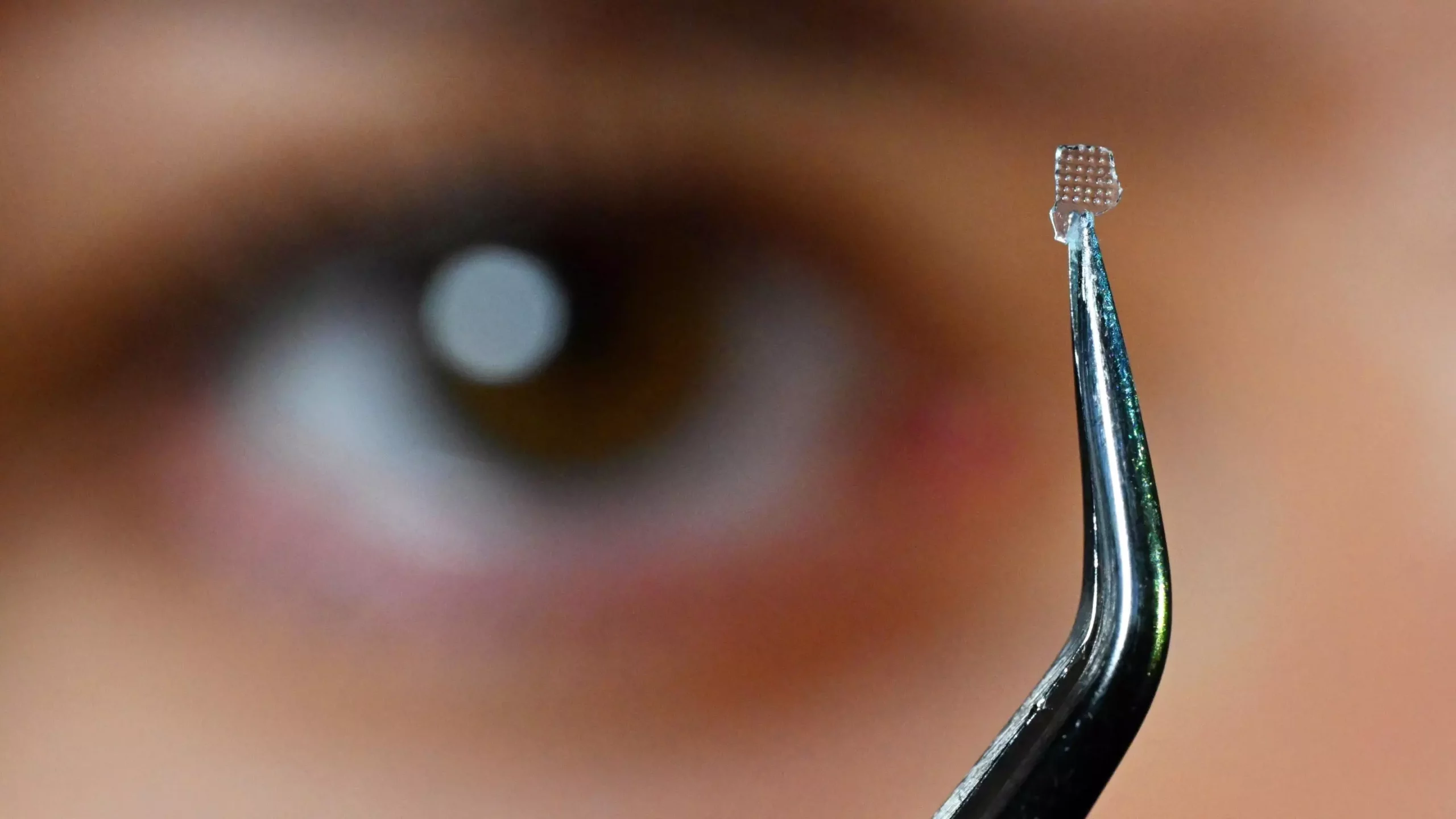Revolutionary Micro-Lens: A Breakthrough in Intelligent Optics